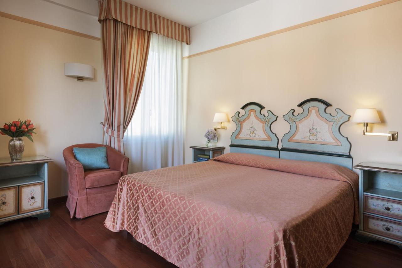 Hotel Parma E Oriente Wellness & Spa 몬테카티니테르메 외부 사진