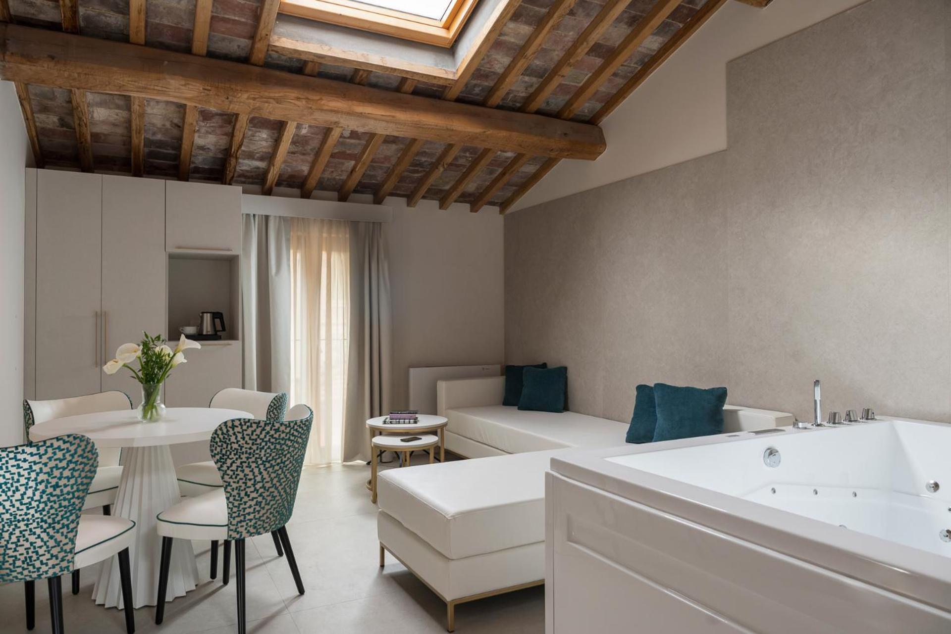 Hotel Parma E Oriente Wellness & Spa 몬테카티니테르메 외부 사진