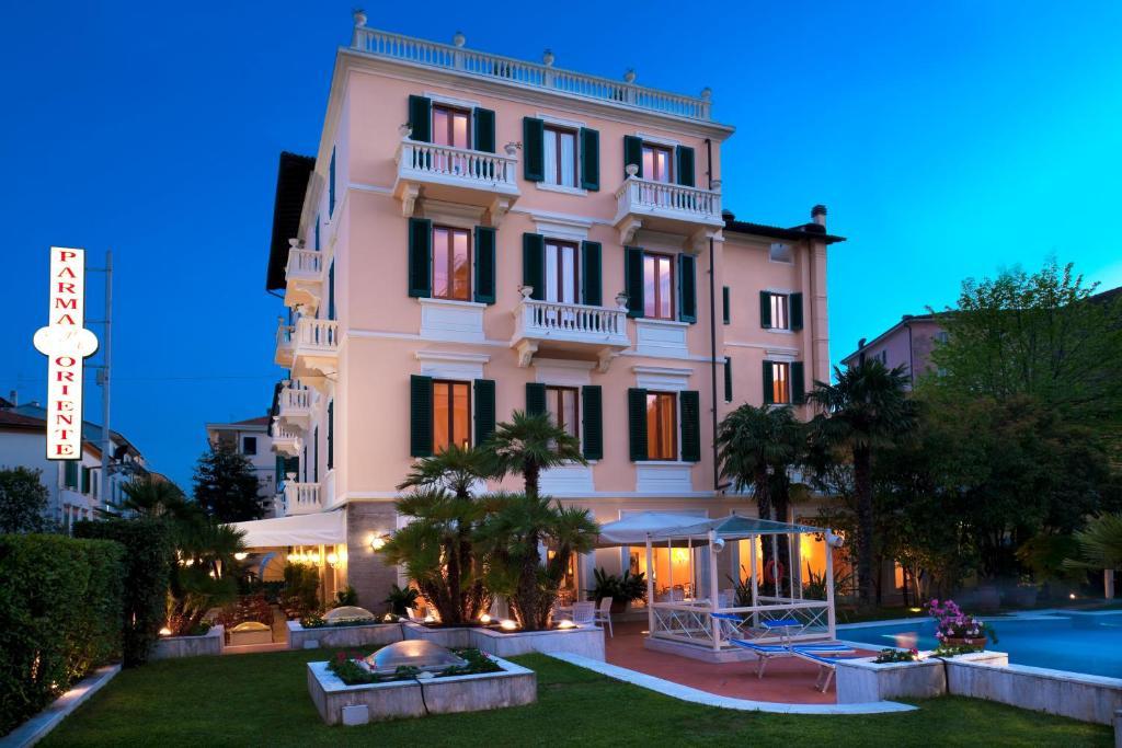 Hotel Parma E Oriente Wellness & Spa 몬테카티니테르메 외부 사진