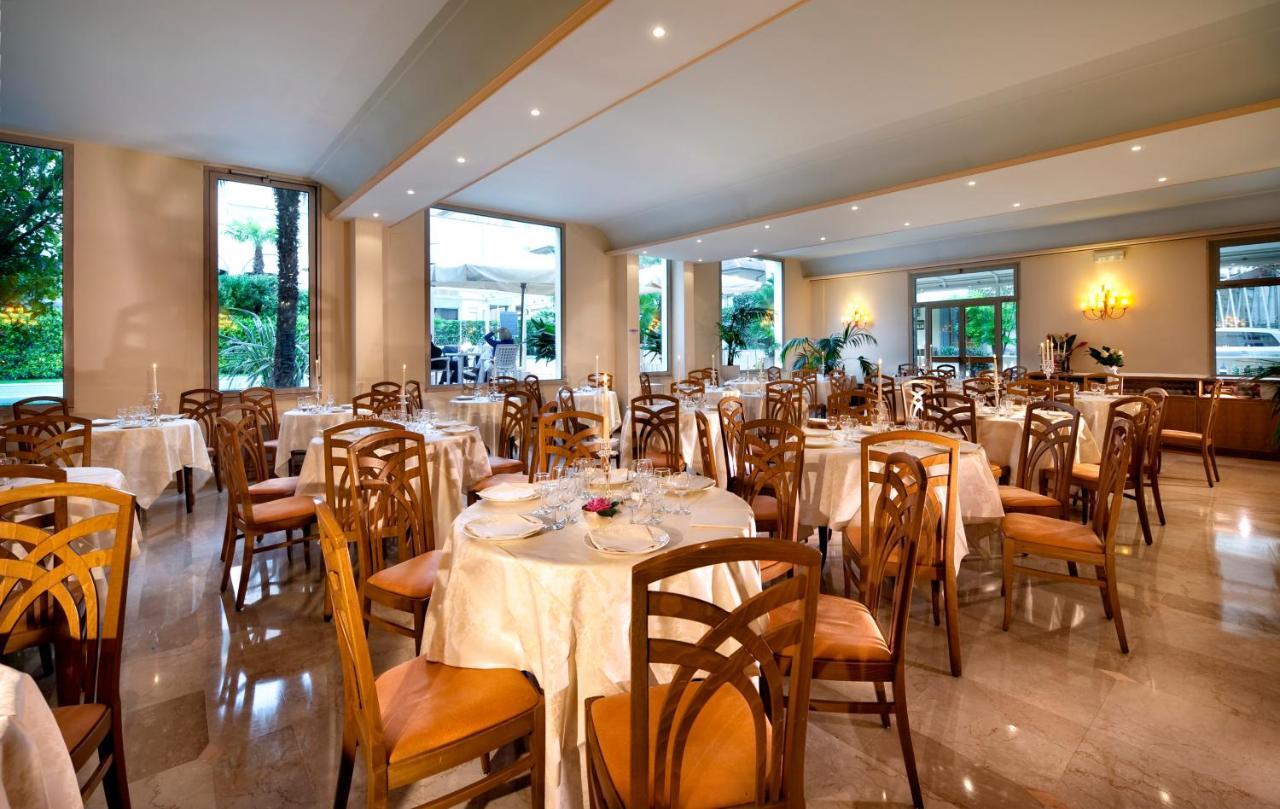 Hotel Parma E Oriente Wellness & Spa 몬테카티니테르메 외부 사진