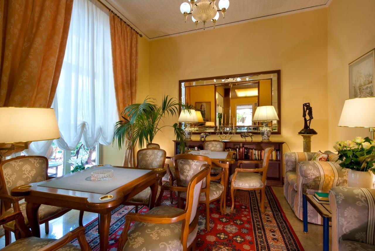 Hotel Parma E Oriente Wellness & Spa 몬테카티니테르메 외부 사진
